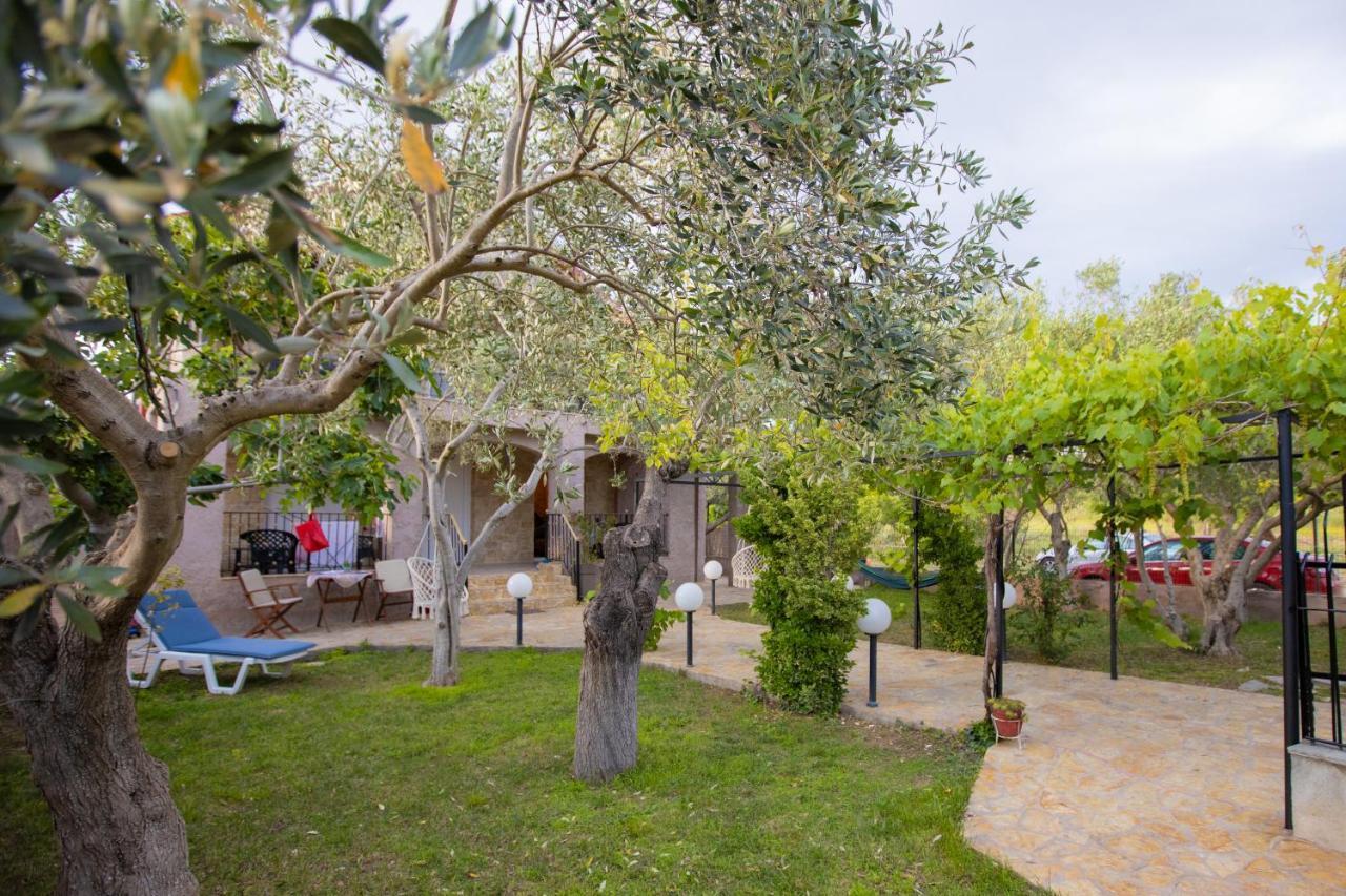Vila Halkidiki Nea Kallikrateia Exterior foto